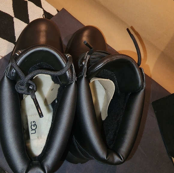 Waterproof boot - Picture 12 of 16